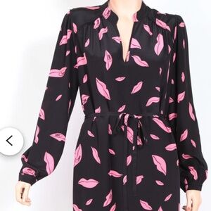 Diane Von Furstenberg iconic lip print shirt dress Large